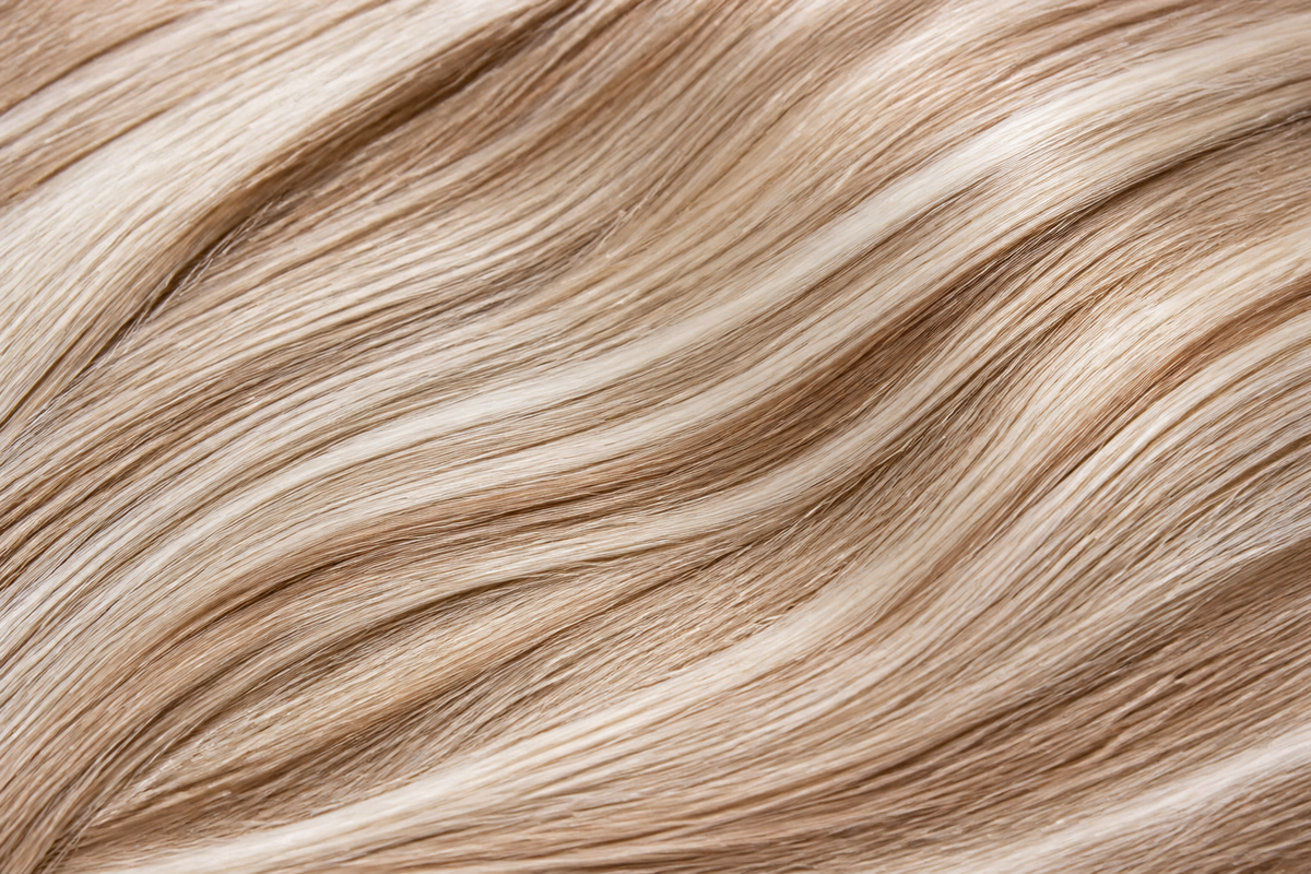 EWIGSC synthetic wig lifestyle image